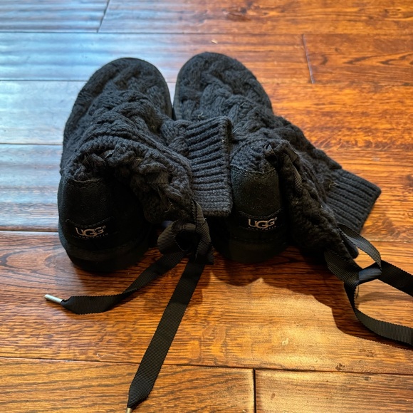 UGG Cozy Black Knit Boots - Picture 3 of 5